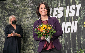 (影)梅克爾走了誰接班? 德國街訪帶你看年輕人支持誰