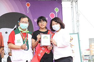 嘉義市家扶中心園遊會  三大黨要角互尬光芒