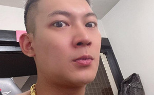 男童遭摔「鳳梨」氣到「拳頭硬」！網怒：求鼠薯把教練封釘