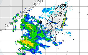 台東大雨特報！西南大片回波 鄭明典：季節轉換徵兆
