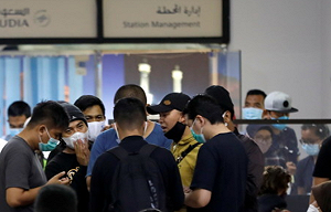 洗洗就可再拿來賣? 印尼機場兜售「二手」新冠檢測工具 9,000多人受害