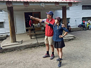 朝下一座高峰邁進吧! 郭董現身雪山七卡山莊