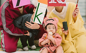 林宥嘉女兒抓周萌樣曝光!拿麥克風和棉線 Kiki:祝你青出於藍