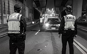 柯文哲悲痛喊:拒絕酒杯裡的謀殺 黃暐瀚回應「謝謝阿北」