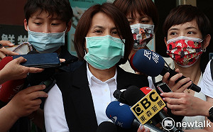 控訴王美惠遭劉櫂豪制止 黃露慧怒:刀都架在我肚子上了