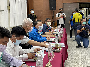 侯友宜赴土城行動治理座談  拓展重要基礎建設、緊盯防疫