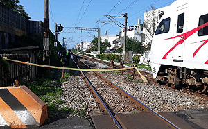 婦闖平交道遭太魯閣號撞斃!2400名旅客受影響