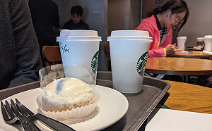 減塑沒作為?用量不減反增 去年飲料杯達20億 綠色和平喊話提四大建議