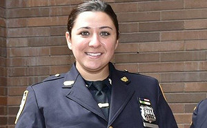 (影) 我也是媽媽！紐約槍擊案4歲女童中彈 女警狂奔救人畫面曝被譽「英雄」