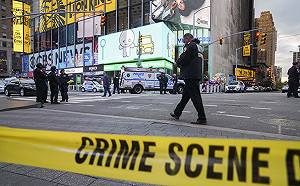 回到Wild Wild West? 紐約曼哈坦2男子白天上演槍戰 福斯：狂野的場景