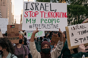 (影) 以色列、巴勒斯坦「又打起來了」 紐約駐美領事館前近千人互毆