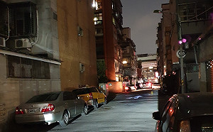 513大停電》搶修進行中供電不足 北市巷弄路燈不亮