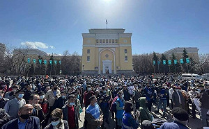 中國投資變毒藥!哈薩克爆反中 總統簽禁賣土地令