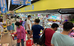 衝全聯傻眼!女律師放棄回家被讚爆