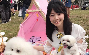 高嘉瑜翻出冰箱存糧 網驚見:麻油雞過期15天!