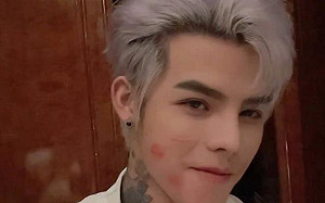 13歲輟學做微商 一晚賺一台勞斯萊斯 快手封鎖獲讚1.4億網紅殷世航