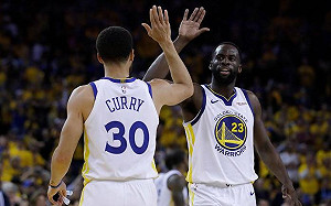 NBA／柯瑞對湖人連10場拿不到30分　格林開課教隊友擋拆