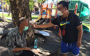 發放口罩提高訪視頻率 高市社會局強化街友防疫措施