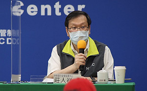 武漢肺炎》AZ疫苗再增2起不良事件！莊人祥：30多歲女性手指末梢麻木