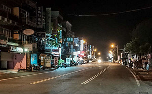 屏東零確診破功  潘孟安發文秀墾丁大街零攤商景