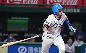 吳念庭連6場敲安　打擊率升至2成71