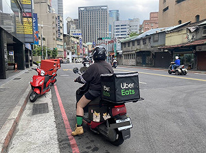 新北市勞工局呼籲外送業者零接觸送餐  保持防疫距離