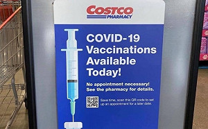 中央不讓地方買疫苗 羅智強嘆 : 美國連大賣場都可接種