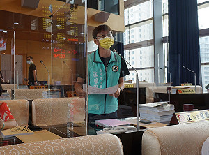 市議員江肇國爭取警消優先接種疫苗  盧秀燕：請中央授權地方