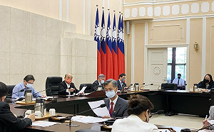 政院擬給予家有幼童、特教生者1次性現金補貼 