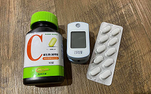 年底前返台可攜帶國外醫療用血氧機自用  食藥署:每人1台為限