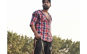 虐待動物！小狗綁氣球飛上天 四百萬網紅遭警方逮捕