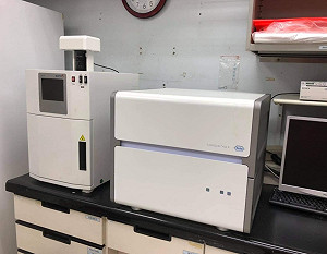 篩檢大塞車    管中閔：願將台大PCR設備投入防疫 籲政府排除法規