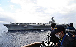 填補「0航母」空窗？ 美日「雙航母」沖繩東部海域戰術訓練