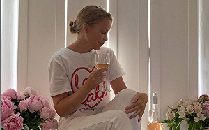 凱莉米洛再傳婚訊！知情人曝「會在家鄉墨爾本結婚」