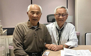 國產疫苗屢受質疑 台大醫前院長憤怒了：搖旗吶喊、充當敵人棋子！