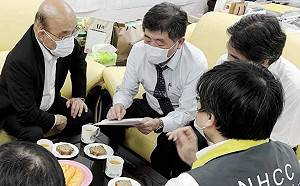 朱學恒送告別式花籃到疾管署 蘇貞昌譴責「非常不恰當」