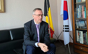 都是因為中國太太的這一巴掌 比利時駐韓大使將丟官