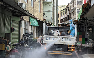 武漢肺炎》嘉義縣大林鎮泡茶群聚1日新增4例  足跡：全聯、全家、慈濟醫院