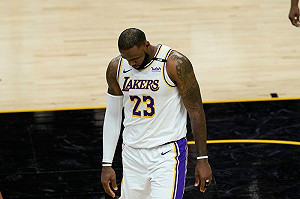 NBA／AD不在湖人慘敗30分　太陽搶先聽牌