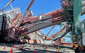 高雄港貨櫃輪碰撞起重機事故！航港局初估：損失至少6億元