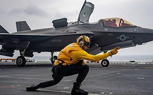 秀肌肉！美軍釋F-35B起降兩棲攻擊艦照片 護自由印太