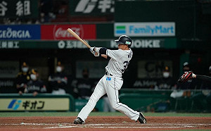 吳念庭率西武小獅開轟　砲火滿天飛