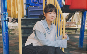 日本送AZ疫苗「家人打到了」？愛莉莎莎拍片感謝又失言