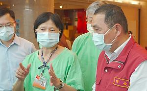 陳時中誇讚新北篩檢積極 侯友宜：昨天篩檢找到41位確診者