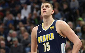 NBA／史上第3人！約基奇超狂大三元無用　太陽3連勝聽牌