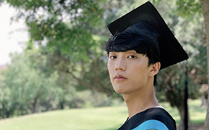 疫情畢業沒回憶？卡特暖心文字寬慰大學生