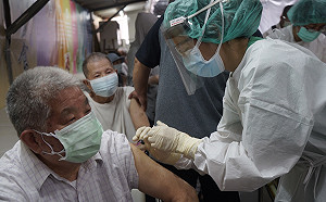 高雄9.1萬疫苗爆「偏鄉特權」！台大醫師：陳其邁太過分了