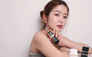 九旬公嬤搶不到疫苗！美妝網紅查理痛斥南投縣府擺爛：造冊很難嗎？