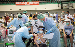 嘉市首波長輩疫苗施打策略正確  達成率是驚人的9成8