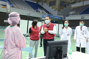 新北市為不在籍85歲以上長者接種疫苗 提升保護力